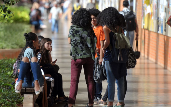 Senado aprova ampliação da Lei de Cotas e inclui quilombolas