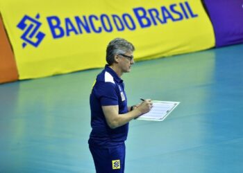 Renan Dal Zotto renuncia Seleção brasileira de vôlei; Bernardinho pode substituir