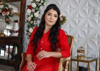 Cantora gospel desaparece após sair de casa em Valéria para evento religioso