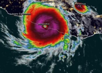 Acapulco é a cidade mais atingida pelo furacão Otis com ventos de até 270 km/h