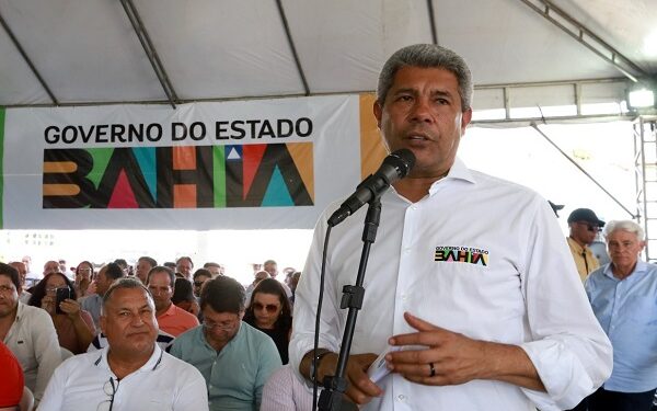 Após queixas, governador inicia conversas com prefeitos