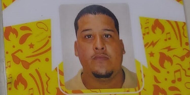 Justiça decide manter preso homem suspeito de estuprar e chantagear garotas em Lauro de Freitas