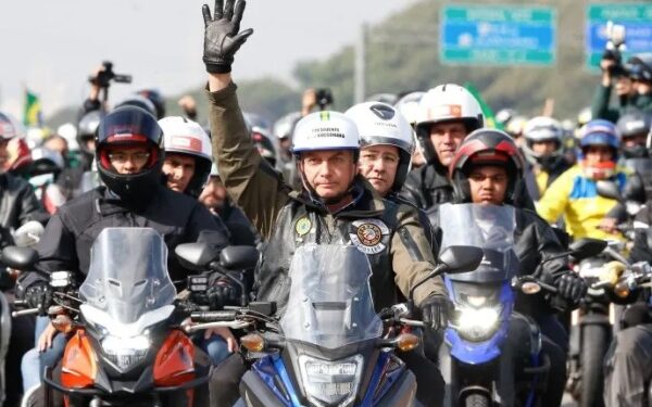 Após romper com Bolsonaro, organizador de motociatas convida Lula para passeio de moto