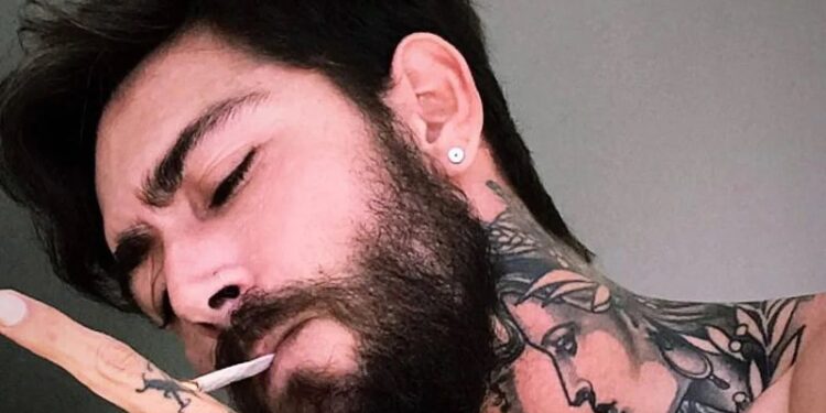 Influenciador Tassio Bacelar morre após queda de bicicleta; entenda