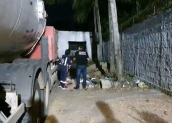 Suspeitos armados retiram jovem de casa e executam a vítima em Feira de Santana