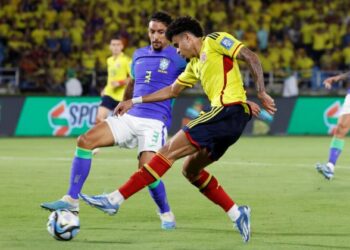 Brasil joga mal e perde para Colômbia por 2 x 1 em Barranquilla