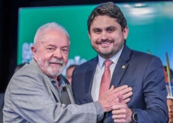 Ministro de Lula concede 31 retransmissoras de TV a aliado político do Maranhão