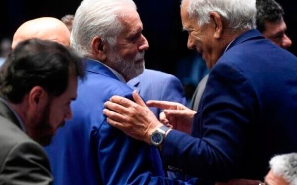 Wagner esclarece que aprovação da PEC que limita poderes do STF foi entre Congresso e Judiciário