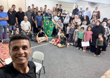 Lula receberá brasileiros repatriados da Faixa de Gaza