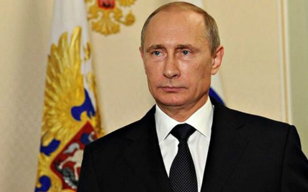 Reuters diz que Putin irá tentar reeleição; porta-voz russo nega informação