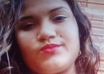 Jovem de 17 anos é morta a facadas após discussão com namorado