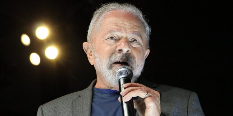 TSE identifica filiação falsa de Lula ao PL, partido de oposição; PF foi acionada