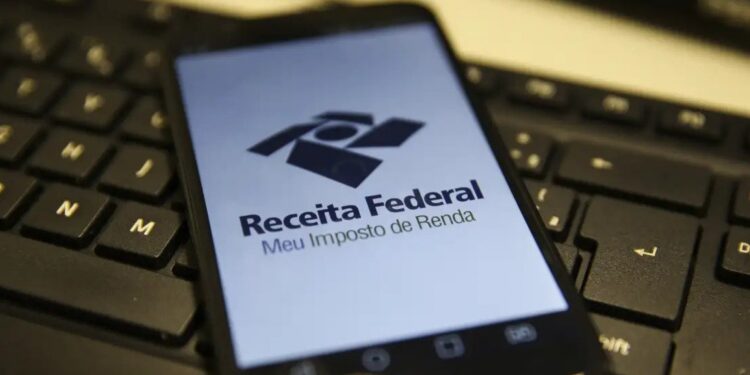 Governo analisa limitar dedução com saúde no Imposto de Renda