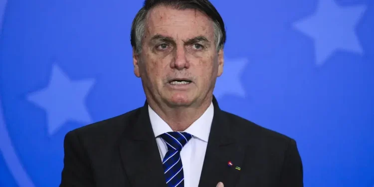 Após fake news da Choquei, Bolsonaro divulga texto nas redes sociais