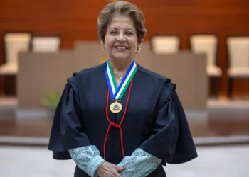 Citada em escândalo da Maçonaria, desembargadora se aposenta depois de 73 dias na função com remuneração integral de R$ 37,5 mil