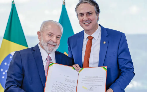 Lula sanciona lei que cria poupança para estudantes do ensino médio