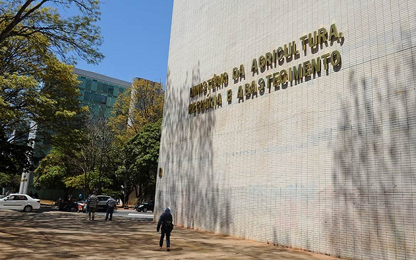 Centrão mira, além do Bolsa Família, pasta de Agricultura