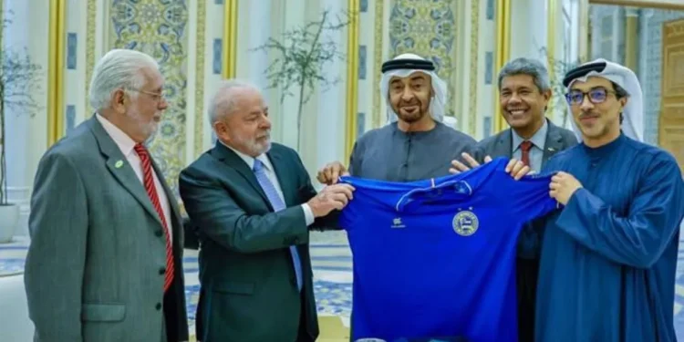 “Vamos fazer um PIX para o Vitória competir com o Bahia”, diz Lula