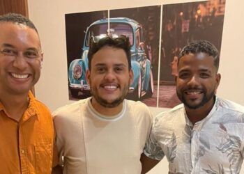 Cantor alagoinhense Júnior Lima firma  parceria com produtora de Thiago Aquino