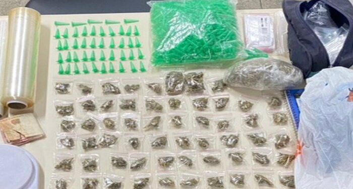 Homem tenta fugir, mas é flagrado por policiais com drogas em Feira de Santana