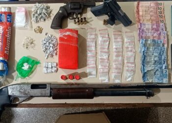 Homens armados com escopeta, pistola e revólver morrem em confronto com a PM na BA