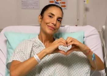Ivete Sangalo recebe alta após internação por pneumonia e agradece fãs e amigos por orações