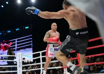 Fight Music Show 4: Popó nocauteia Bambam em 36 segundos