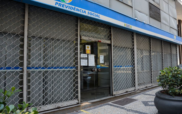 INSS convoca 4,3 milhões de pessoas para fazer prova de vida