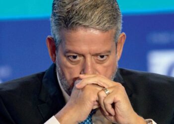 Lira define data para anunciar seu candidato a presidência da Câmara; confira