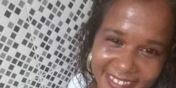 Manicure morta e carbonizada era mãe de quatro filhos e foi sequestrada por encapuzados em Salvador