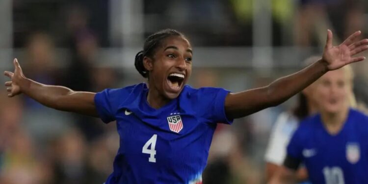 Chelsea contrata atleta por valor recorde e quebra barreira do milhão no futebol feminino