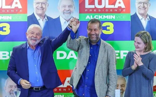 PT e PDT avançam em negociações para formar federação