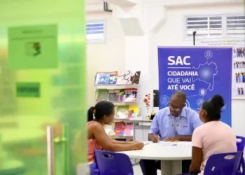 Nova carteira de identidade é emitida nas escolas estaduais a partir desta segunda