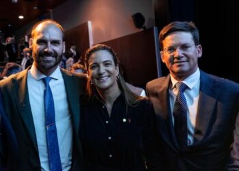 Esposa de João Roma não assina pedido de impeachment contra Lula