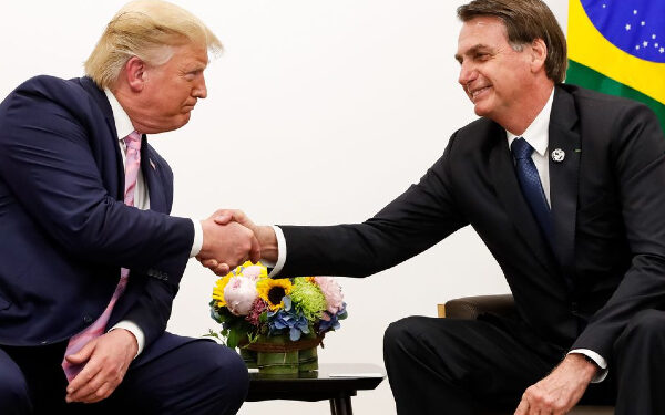 Donald Trump é a aposta de Bolsonaro para candidatura em 2026