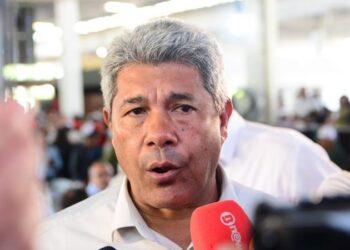 ‘Estamos chegando a 35 mil policiais na Bahia’, destaca Jerônimo sobre enfrentamento à violência