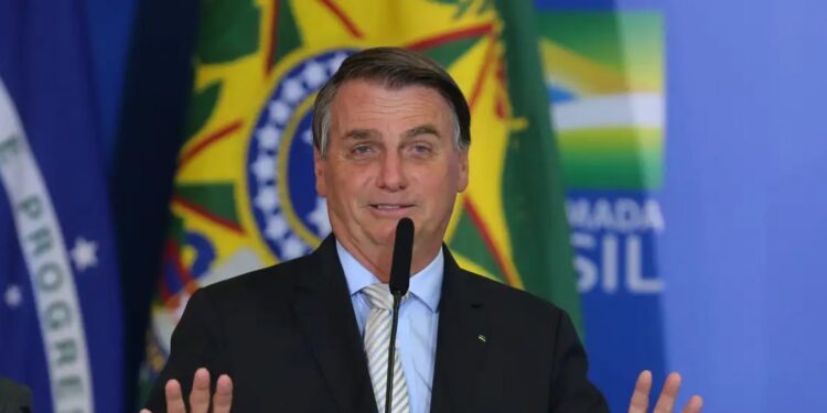 Defesa de Bolsonaro tem até esta semana para se manifestar sobre denúncia de golpe