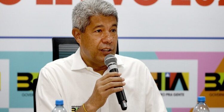 Jerônimo Rodrigues sai em defesa da redução do ICMS da cesta básica