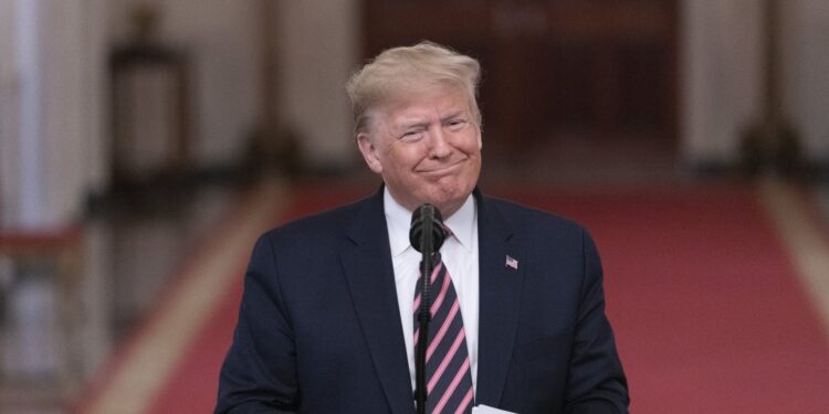 Trump nega ter assinado proclamação para deportação de venezuelanos