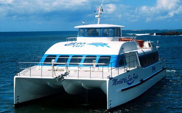 Travessia Salvador-Mar Grande tem movimento intenso em Vera Cruz nesta quinta-feira