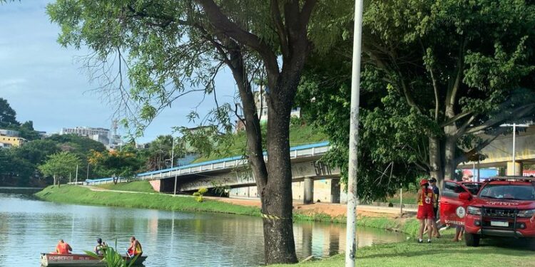 Bombeiros localizam corpo de jovem no Dique do Tororó
