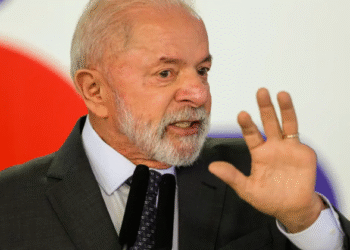Lula diz que Nikolas Ferreira atacou PIX para defender o crime organizado