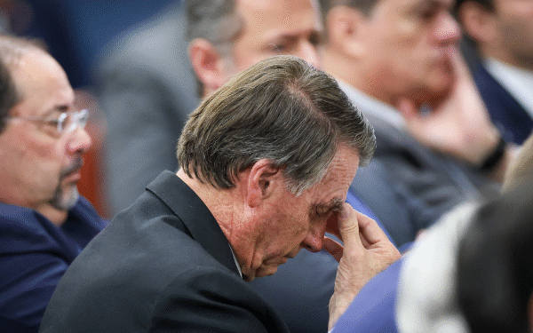 Bolsonaro é condenado a 27 anos por tentativa de golpe de Estado