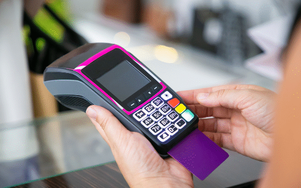 Salvador: Mulheres suspeitas de aplicar golpe em idosos são presas