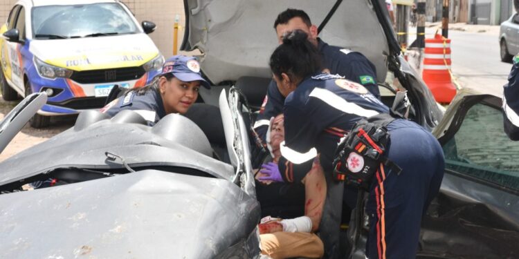 Alagoinhas realiza simulação de acidente ferroviário em iniciativa de segurança no trânsito