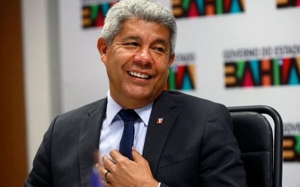 Jerônimo diz que licitação de compra de novo ferry boat deve acontecer ‘em breve’