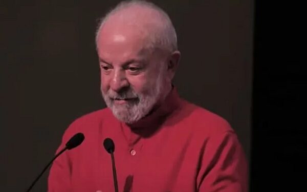 Após mais de 60 mortes no Rio, Lula convoca ministros para debater crise de segurança