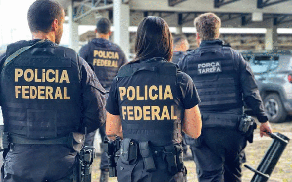 PF realiza operação na Bahia e em outros estados contra hackers que desviaram R$ 813 milhões