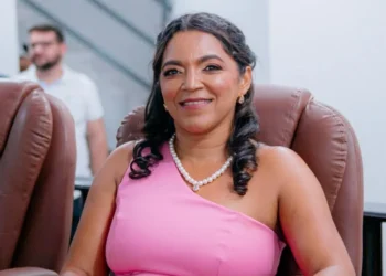 Vereadora confessa dirigir sem habilitação em Salvador e Feira de Santana