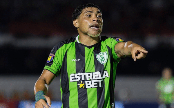 Ex-Bahia, Jacaré é dispensado por clube da Série B e fica livre no mercado